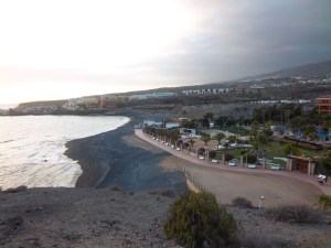 Der Strand direkt vorm Hotel. 