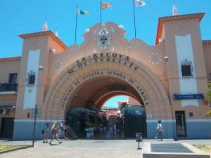 La Recova, Einkaufszentrum im maurischen Stil